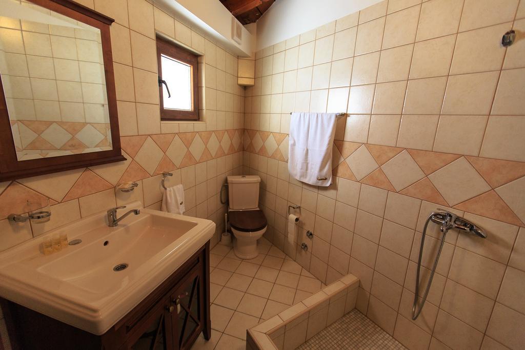 Kula Boutique Hotel Бар Номер фото